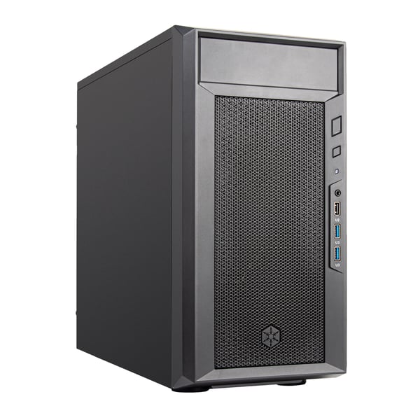 Silverstone FARA 311 Sort