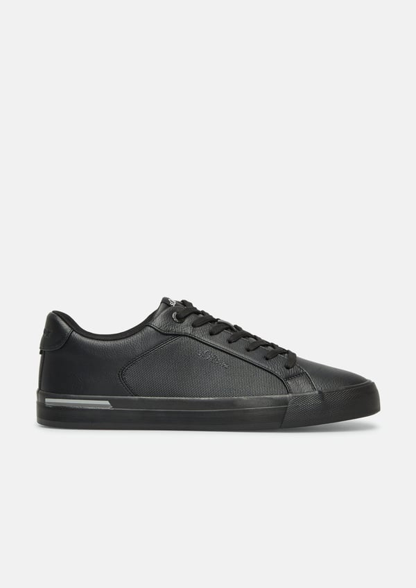 s.Oliver 2177855.99E4.43 modesneaker Hankoppling Svart