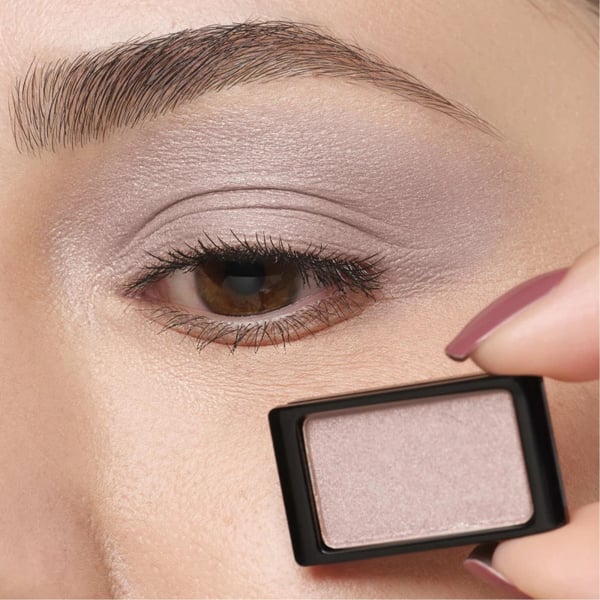 Miniatyrbillede 3 af 4: ARTDECO Eyeshadow Pearl Refill øjenskygge 0,8 g 86 pearly smokey lilac Satin