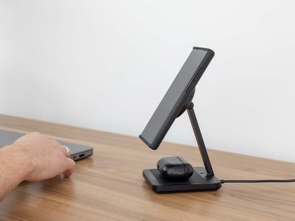 Miniatyrbillede 6 af 7: Quad Lock QLM-2DWC oplader til mobil enhed Universel Sort Vekselstrøm Trådløs opladning Hurtig opladning Indendørs