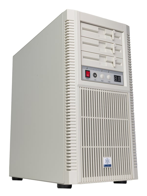 Silverstone FLP02 Full Tower Valkoinen