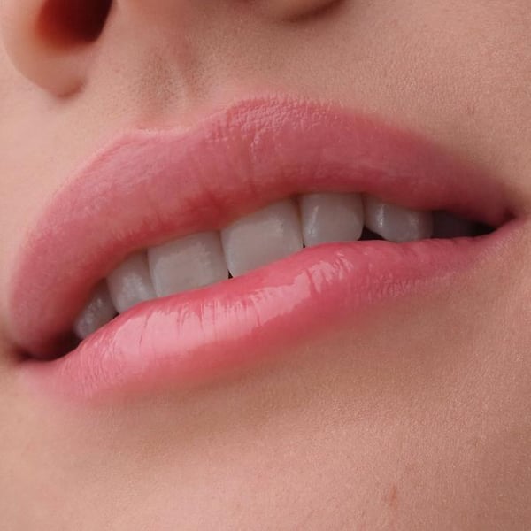 CATRICE Bare Glow Lip Oil Balm læbepomade 10 Kvinder 3 g