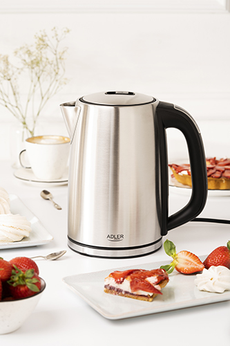 Adler AD 1340 vedenkeitin 1,7 L 2200 W Musta, Hopea