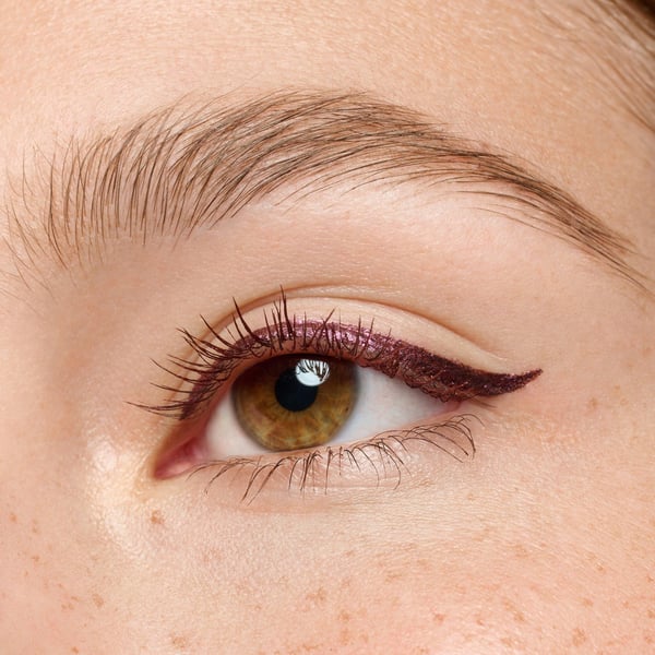 Essence COLOUR it! eyeliner 3 ml Væske 02 Dark Cherry