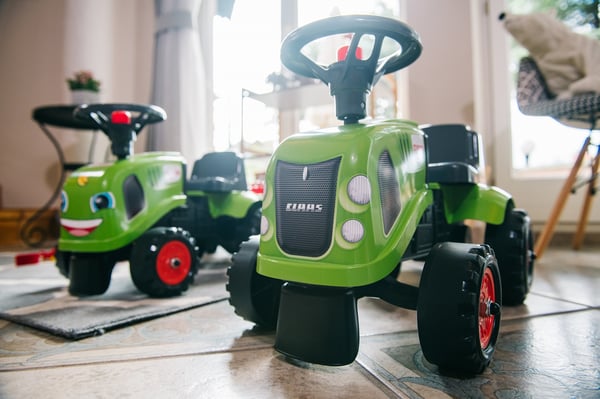 Miniatyrbillede 14 af 15: Falk 212C Gynge- og ride-on-legetøj Traktor til at ride på
