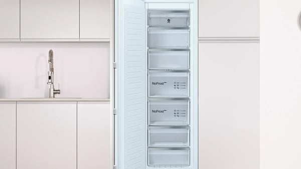 Balay 3GIE737F frys Frysskåp Inbyggd 212 l