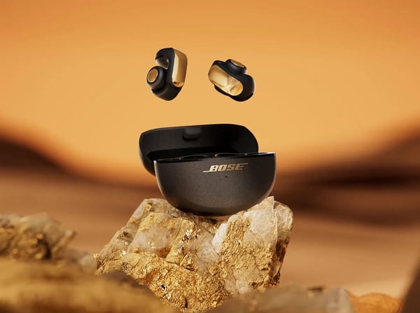 Pikkukuva 4 / 9: Bose Ultra Open Earbuds Kuulokkeet Langaton In-ear Puhelut/Musiikki/Urheilu/Päivittäinen USB Type-C Bluetooth Musta, Kulta