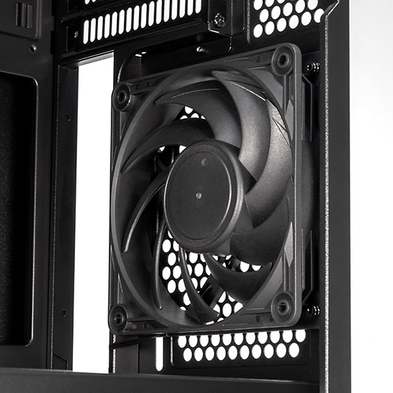 Silverstone CS382 Sort