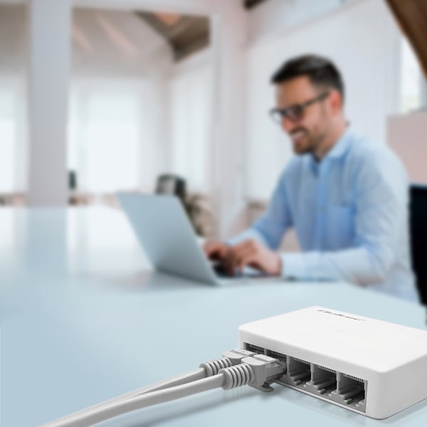 Miniatyrbillede 4 af 5: Qoltec 52247 netværksswitch Ikke administreret Hvid