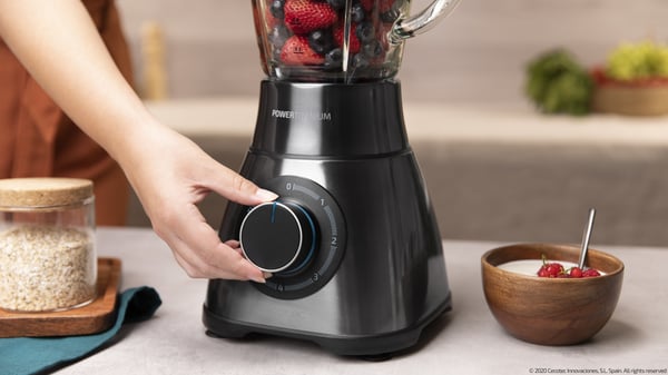 Cecotec Power Black Titanium 1500 PerfektMix 1,8 L Pöydällä pidettävä tehosekoitin 1500 W Musta, Ruostumaton teräs