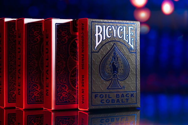 Miniatyrbillede 4 af 7: Bicycle METALLUXE COBALT kortspil 56 stk