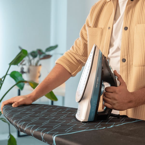 Cecotec IronHero 2600 Force Tør & dampstrygejern 2600 W Sort, Blå