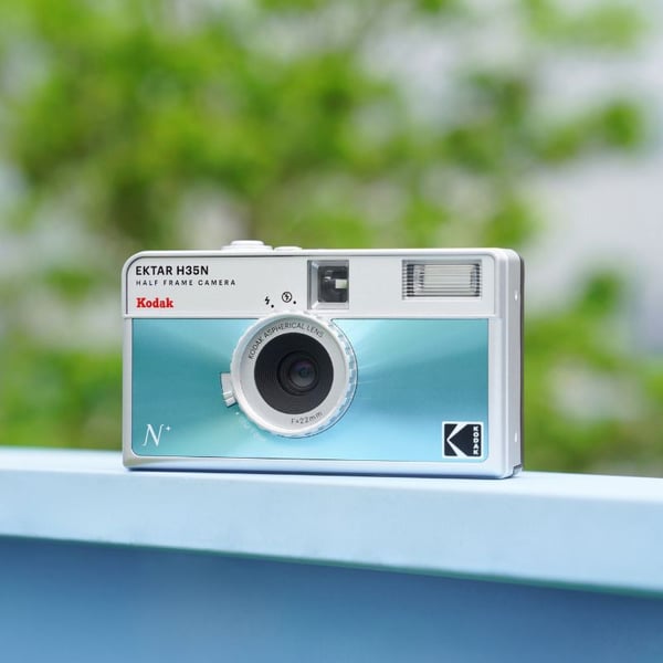 Kodak EKTAR H35N Kompakti filmikamera 35 mm Sininen, Hopea