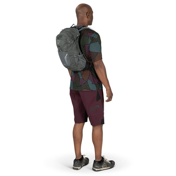 Osprey Syncro 12 12 L Musta