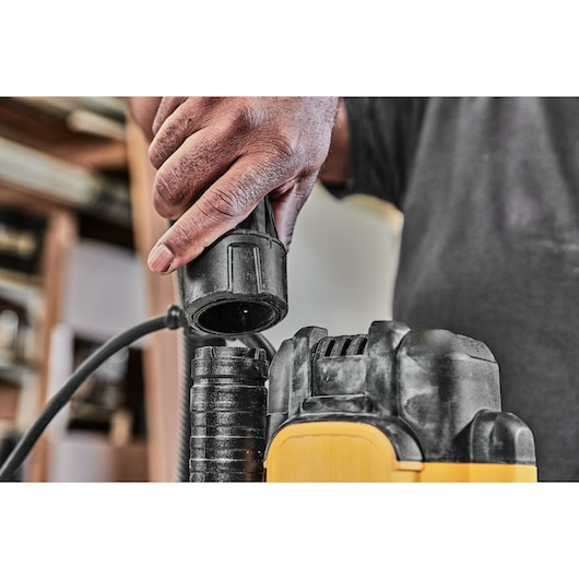 Miniatyrbild 7 av 12: DeWALT DWE625-QS fräs och kantfräs Svart, Gul 22000 RPM
