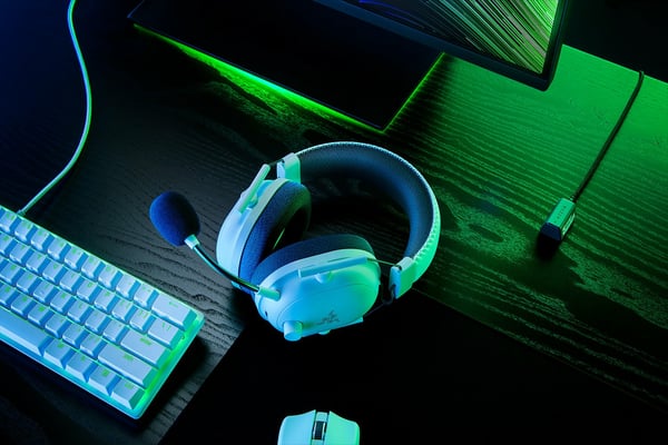 Miniatyrbild 3 av 3: Razer BlackShark V2 Pro Headset Trådlös Huvudband Spela Bluetooth Vit