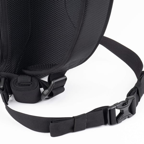 Think Tank PressPass Sling Hårt fodral Svart
