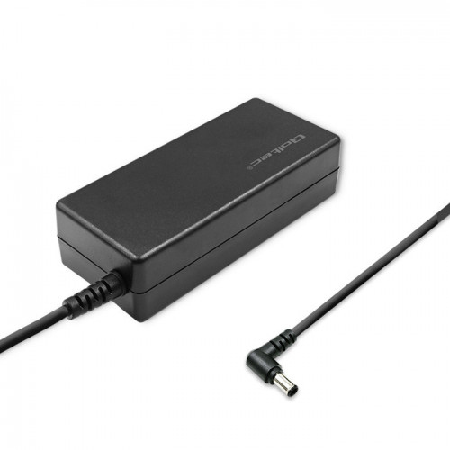 Pikkukuva 6 / 8: Qoltec 52400 virta-adapteri ja vaihtosuuntaaja Sisätila 30 W Musta