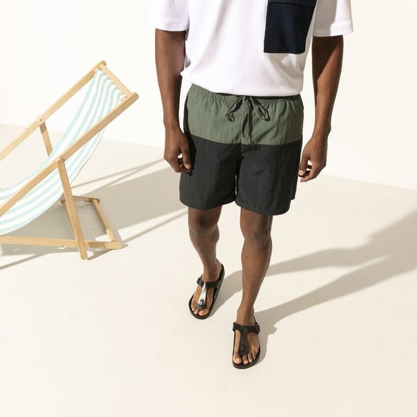 Miniatyrbild 5 av 7: Birkenstock Gizeh Sandaler Unisex Svart