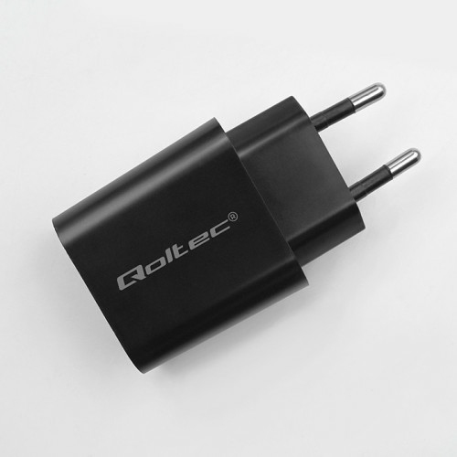 Qoltec 52376 oplader til mobil enhed Laptop, Bærbar spillekonsol, Strømbank, Smartphone, SmartWatch, Tablet Sort Vekselstrøm, USB Hurtig opladning Indendørs