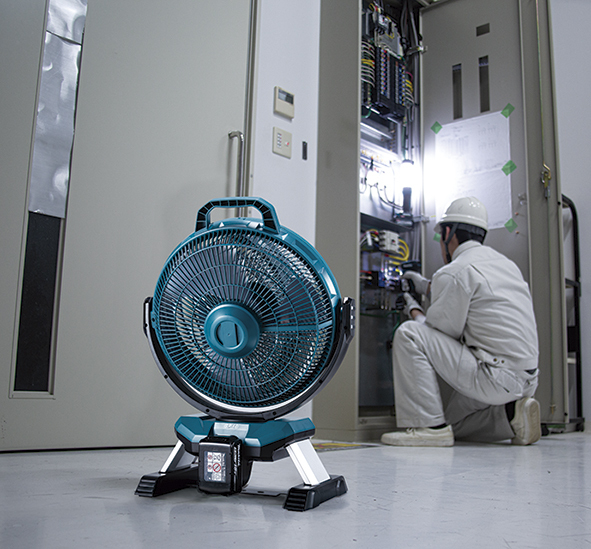 Miniatyrbild 3 av 3: Makita DCF301Z övrigt