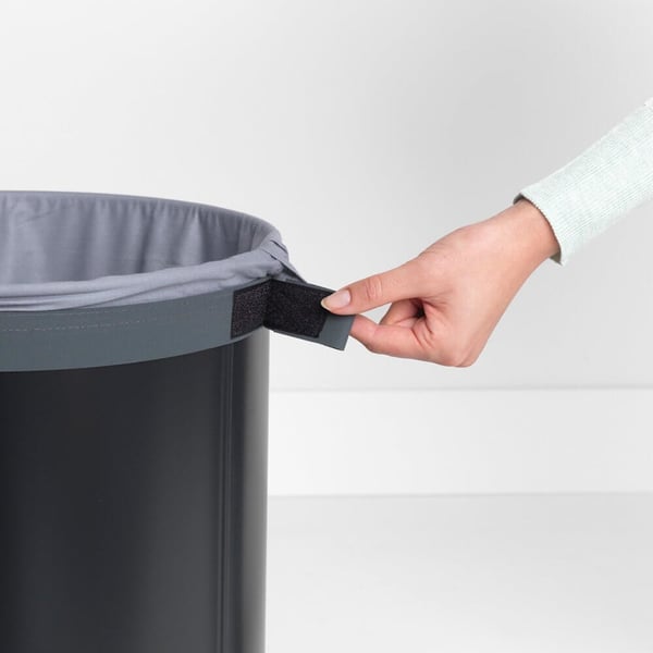 Miniatyrbillede 2 af 6: Brabantia 120022 vasketøjskurv 60 L Rund Sort