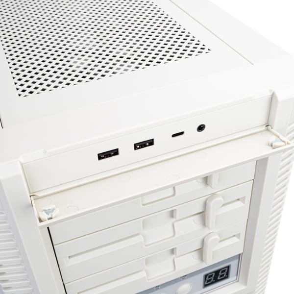 Silverstone FLP02 Full Tower Valkoinen