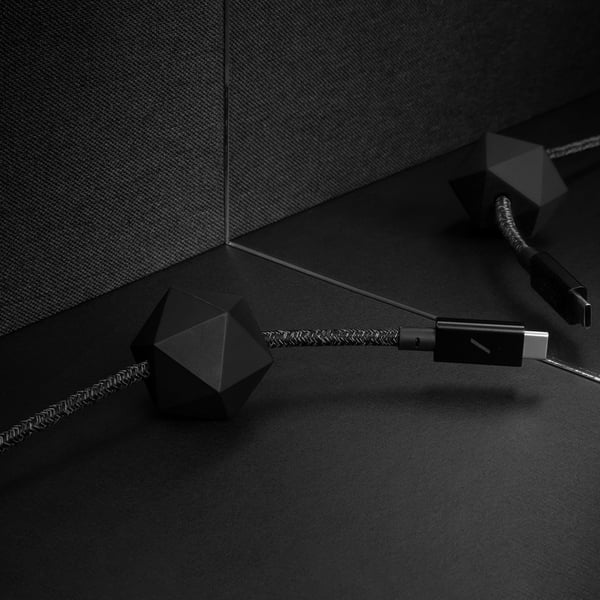 Native Union Desk USB-kaapeli USB 2.0 2,4 m USB C 0,48 Gbit/s 100 W Musta