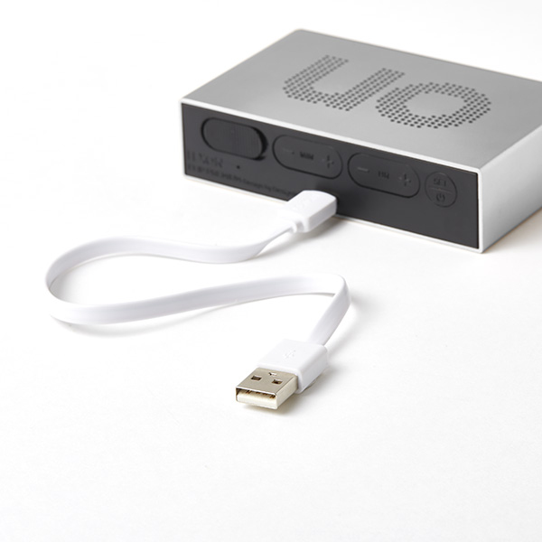 LEXON Flip Premium Digital väckarklocka Aluminium
