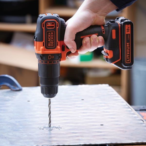 Black & Decker BDCHD18K-QW porakone 1400 RPM Avaimeton Musta, Oranssi