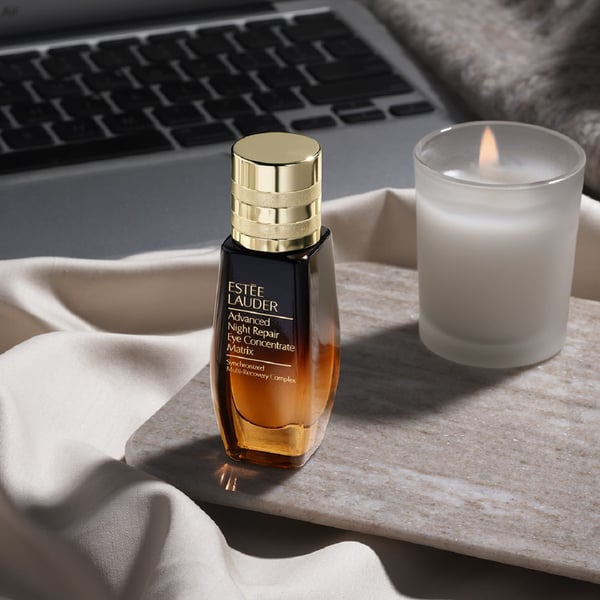 Pikkukuva 7 / 7: Estée Lauder Estee Lauder New Matrix Versione Sleeverata 15 ml Naisten