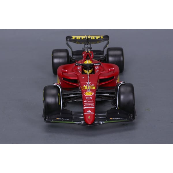 BBURAGO Ferrari F1-75 1:24 Spec Leclerc 22 Modellsportbil Förmonterad