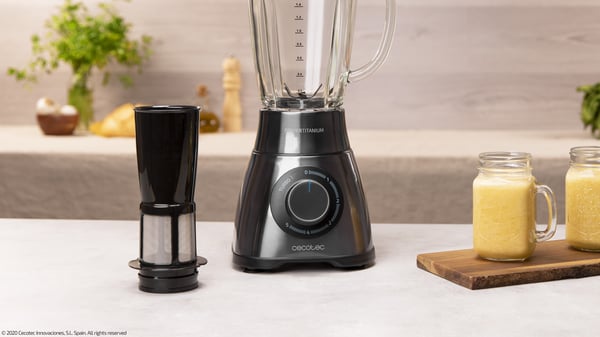 Cecotec Power Black Titanium 1500 PerfektMix 1,8 L Pöydällä pidettävä tehosekoitin 1500 W Musta, Ruostumaton teräs