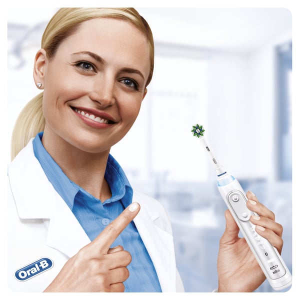 Pikkukuva 8 / 9: Oral-B CrossAction 81730430 hammasharjan pää 10 kpl Valkoinen