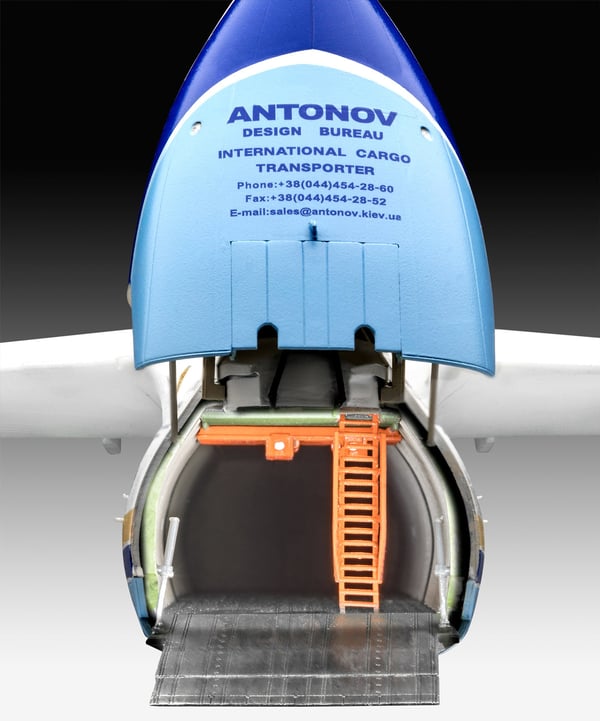 Revell Antonov An-225 Mrija Pienoismallikiinteäsiipinen ilma-alus Kokoamispakkaus 1:144