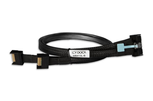 Miniatyrbillede 1 af 6: Icy Dock Kabel MCIO 8i-> 2x 4 SSF-TA-1016 sort - Kabel