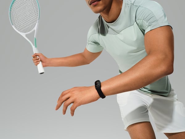 Pikkukuva 5 / 5: Xiaomi Smart Band 8 AMOLED Klipsillä kiinnitettävä/rannekeaktiivisuusmittari 4,11 cm (1.62") Shampanja, Kulta