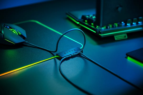 Razer Firefly V2 Pelihiirimatto Musta