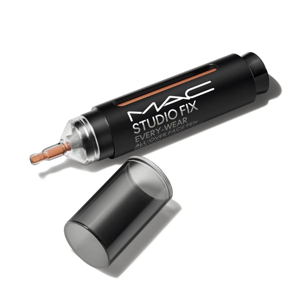 MAC Cosmetics Studio Fix Every-Wear dækstift 12 ml NC42 MAC Cosmetics Studio Fix Every-Wear dækstift 12 ml NC42