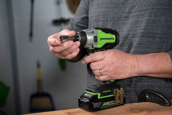 Miniatyrbillede 7 af 8: Greenworks 3802807 elektrisk skiftenøgle 300 Nm Sort, Grøn 24 V