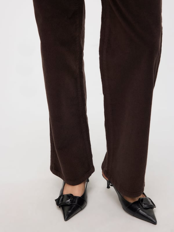 Vero Moda 10315350_2051_48_1001 buks Chokolade
