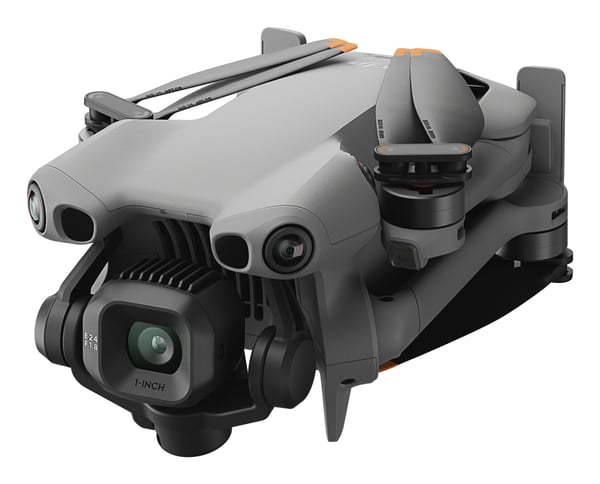 DJI MINI 5 PRO FLY MORE COMBO ( RC 2) 4 roottoria Nelikopteri 50 MP 3840 x 2160 pikseliä 2788 mAh Musta, Harmaa
