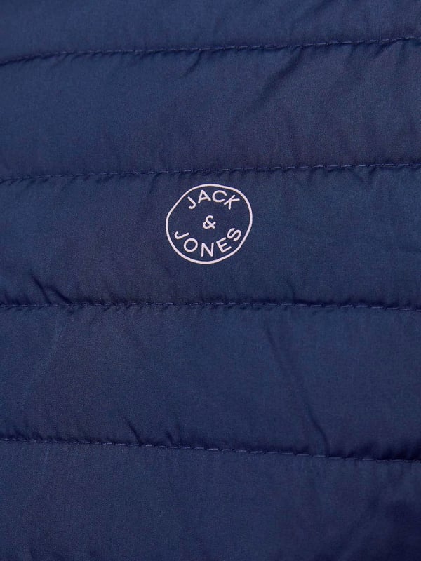 Pikkukuva 3 / 8: Jack & Jones 12182242_2078_940838.264 takki ja pusakka
