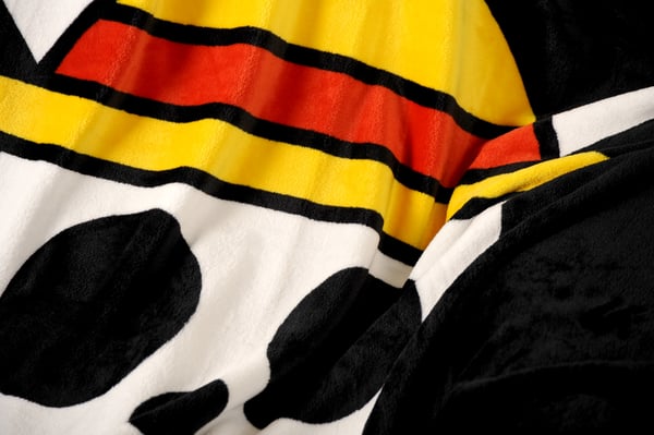 HERDING 7664401036 sengetæppe 150 x 200 cm Polyester Sort, Rød, Hvid, Gul