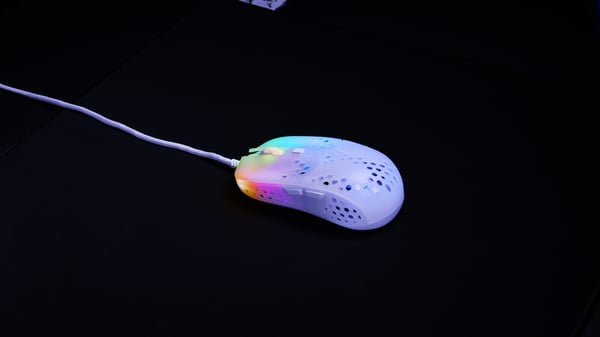 Pikkukuva 5 / 21: CHERRY XTRFY MZ1 hiiri Pelaaminen Molempikätinen USB A-tyyppi Optinen 16000 DPI