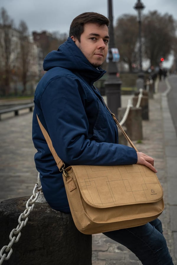 Exacompta Eterneco Veganskt läder Brun Unisex axelremsväska