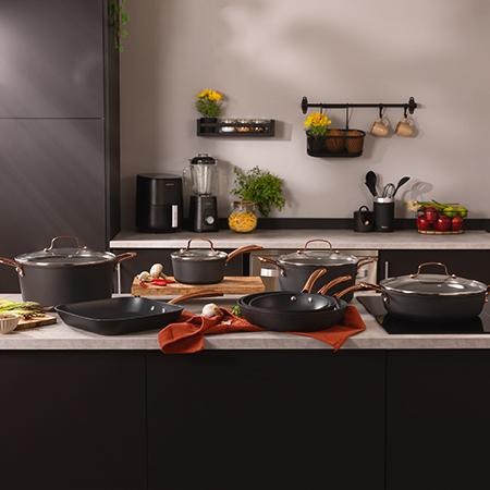 Cecotec Fantasy 28 4,1 L Rund Sort