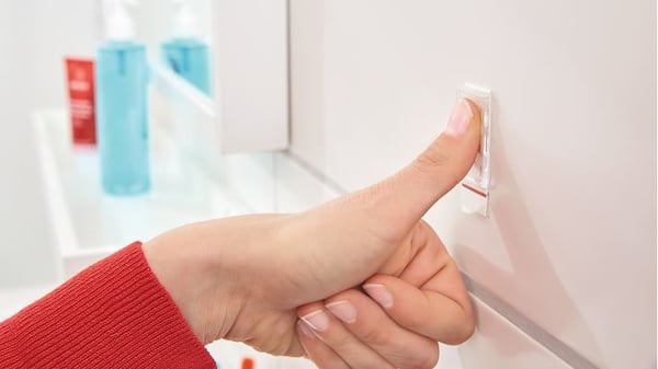 Miniatyrbillede 5 af 15: TESA Powerstrips Indendørs Universal krog Hvid 2 stk