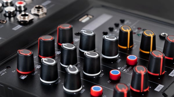 Miniatyrbild 3 av 6: Fonestar MIX-4LIVE ljudmixbord 4 kanaler 20 - 20000 hz Svart