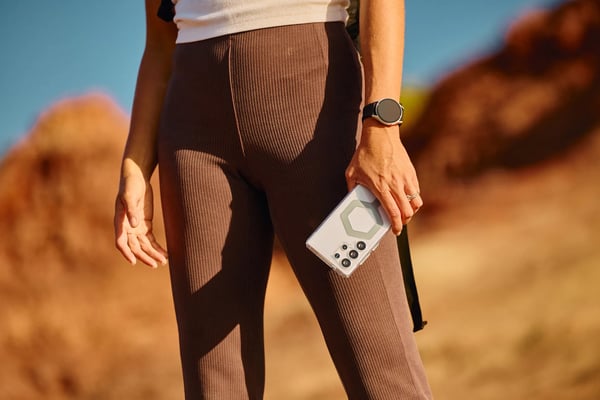 Miniatyrbillede 8 af 9: Urban Armor Gear Plyo Pro mobiltelefon etui 17 cm (6.7") Cover Sølv, Transparent